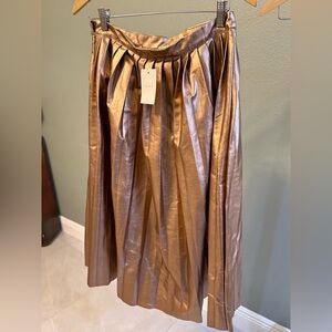 ditto metallic pleated faux leather midi skirt.
